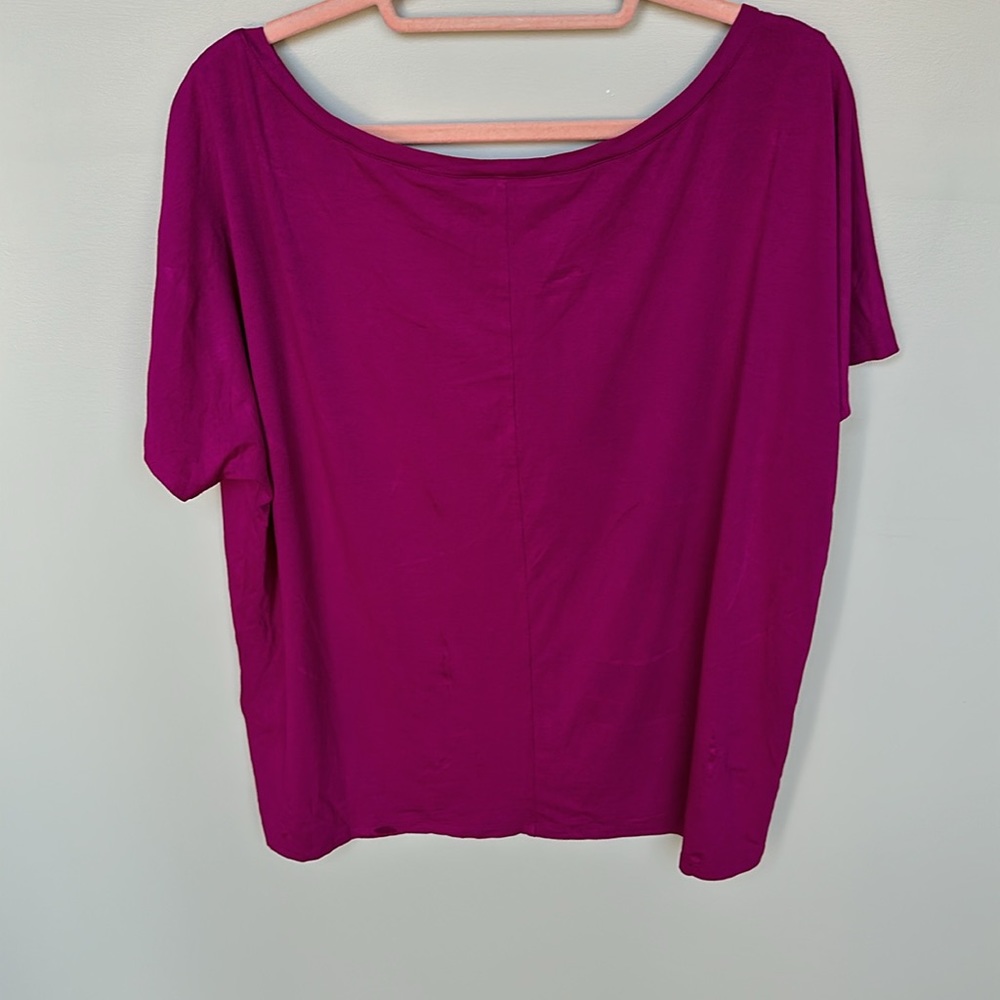 Rich magenta short sleeve shirt - Picture 4 of 4